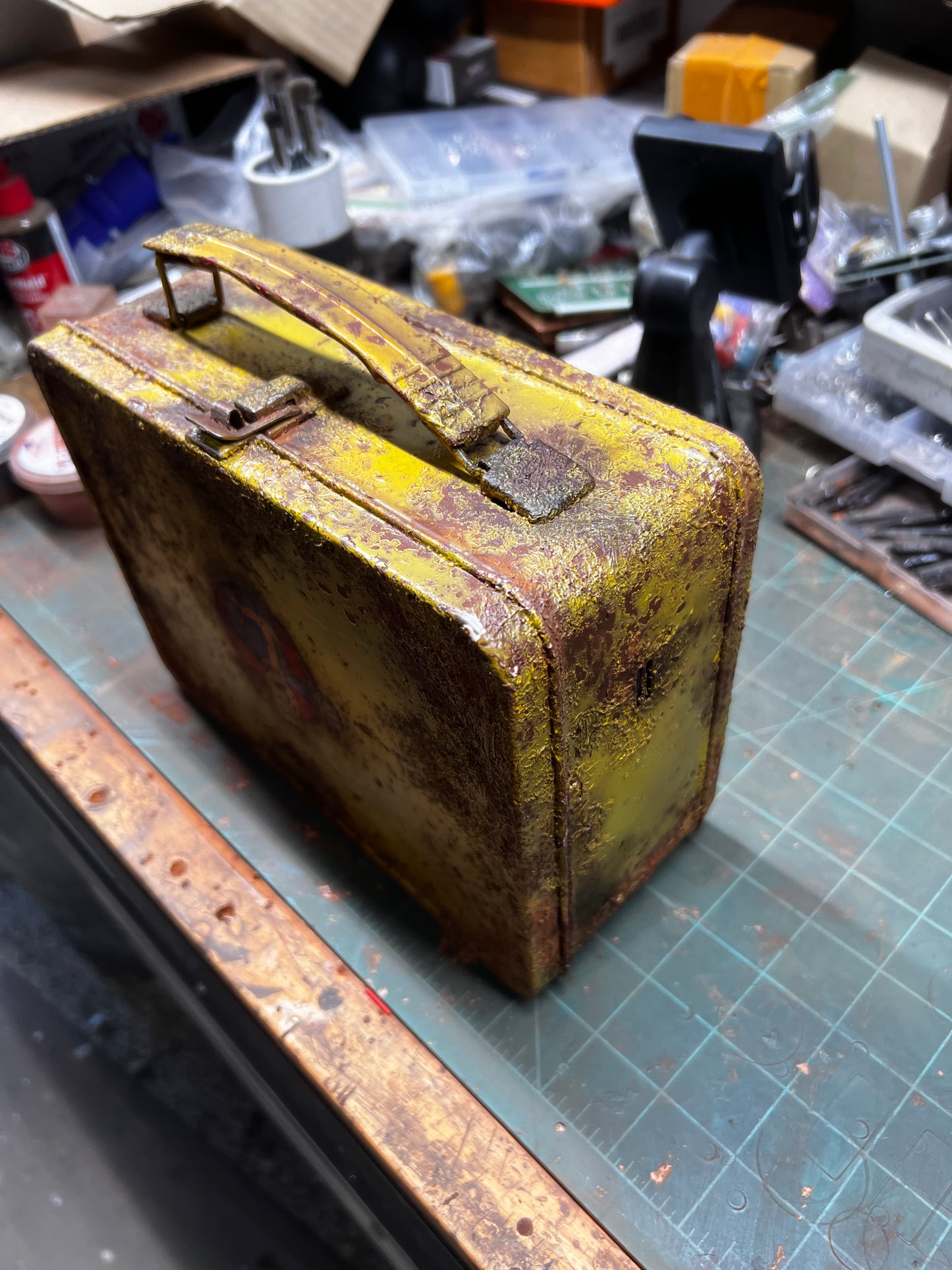Fallout lunch box - hidden electronics inside