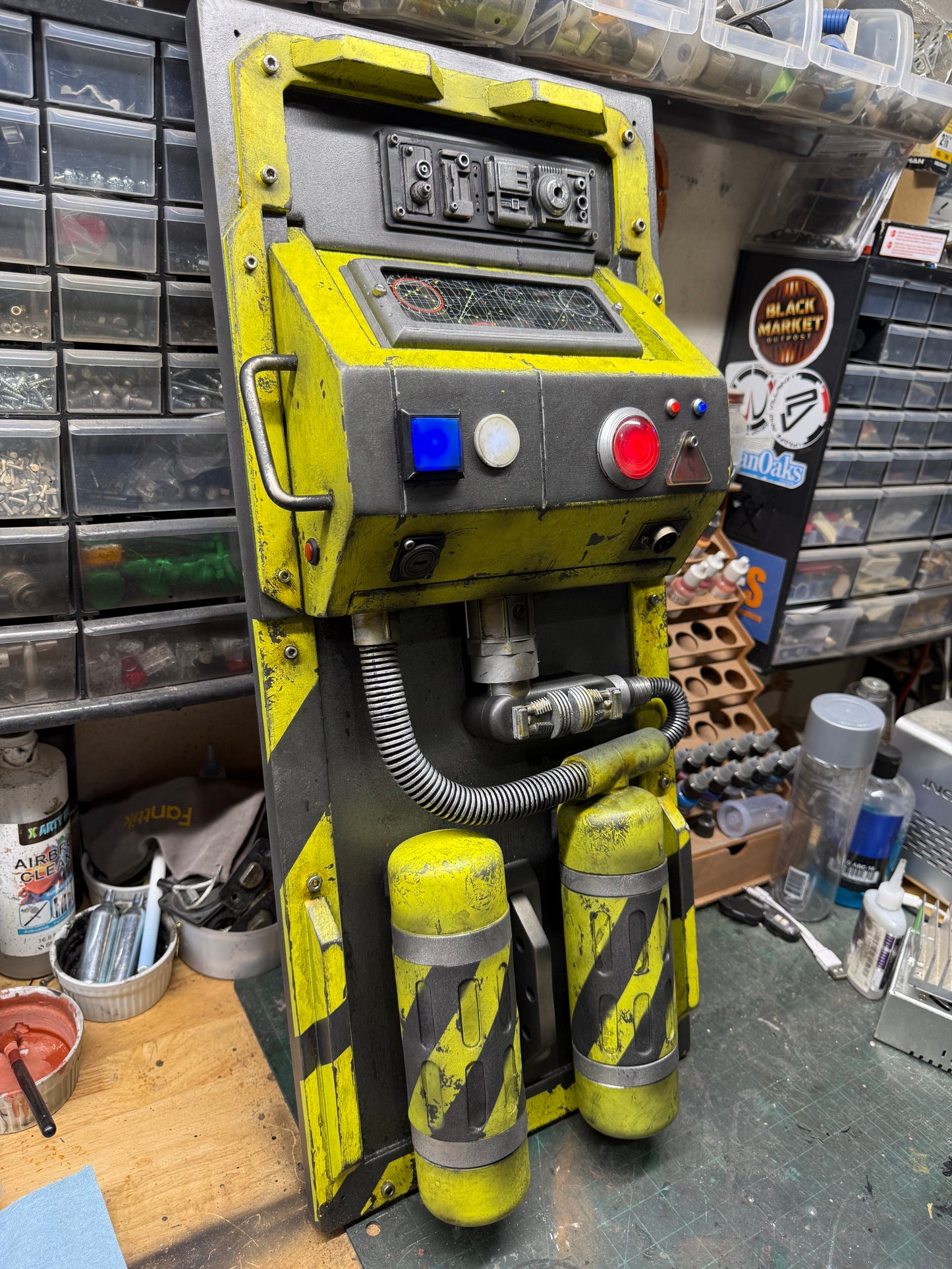Star Wars or aliens wall panel